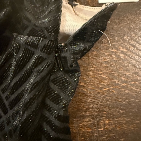 NWT Calvin Klein Black One-Shoulder Velvet Burnout Cocktail Dress Sz 2 - Picture 8 of 9